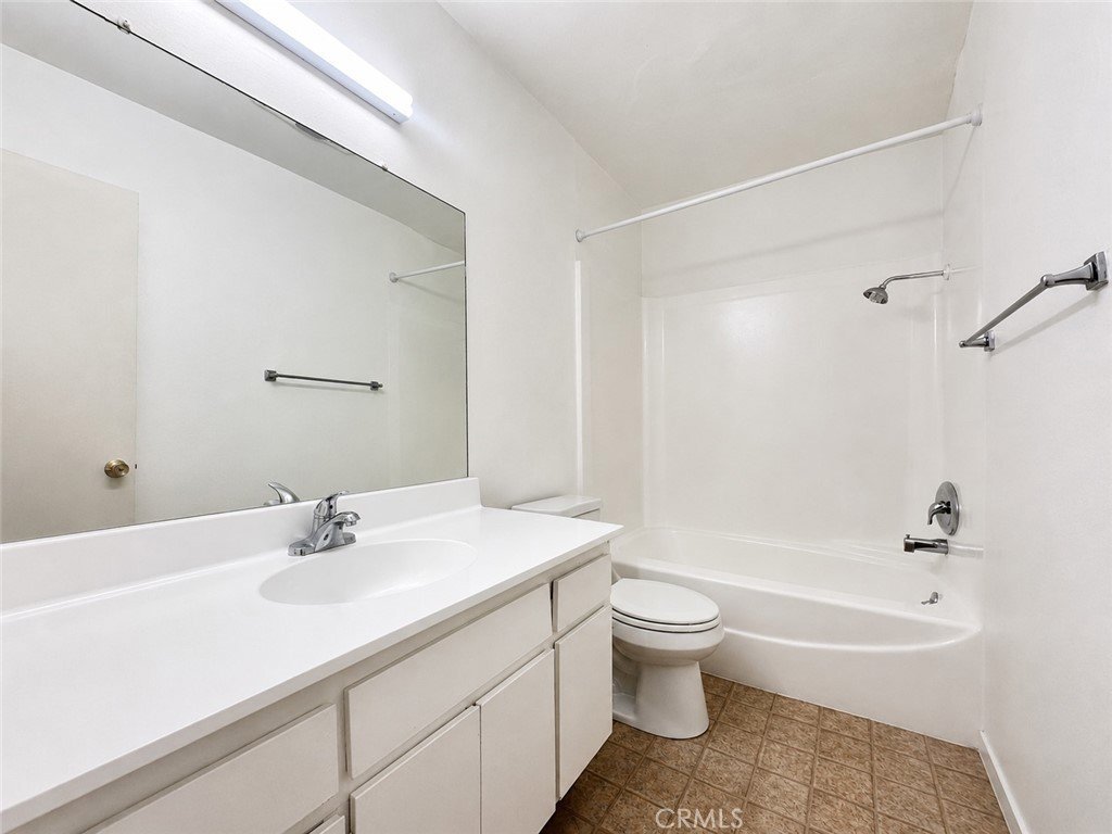 18307 Burbank Tarzana CA 91356 16 18307 Burbank Tarzana CA 91356