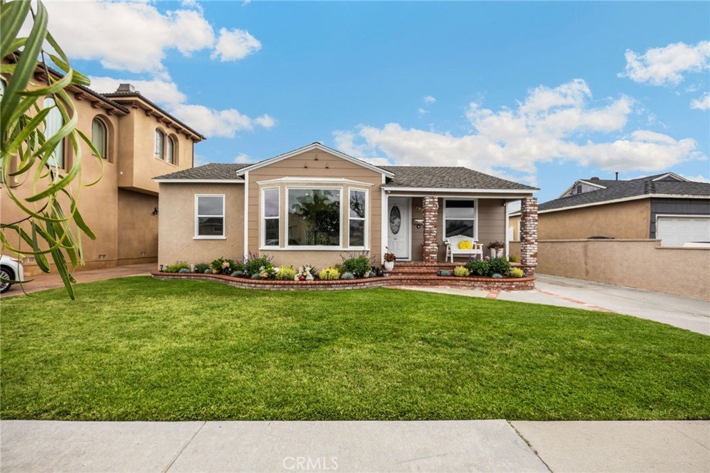 3926 Centralia Lakewood CA 90712 52 3926 Centralia Lakewood CA 90712