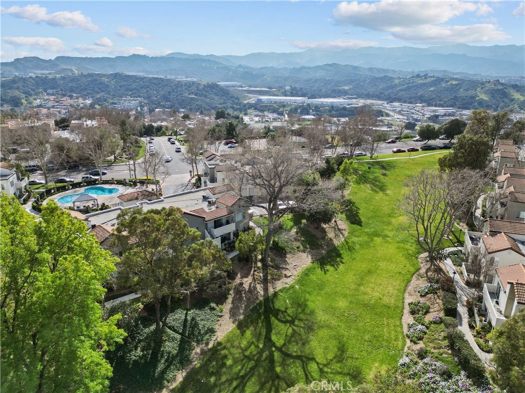 21346 Nandina 102 Newhall CA 91321 33 21346 Nandina 102 Newhall CA 91321