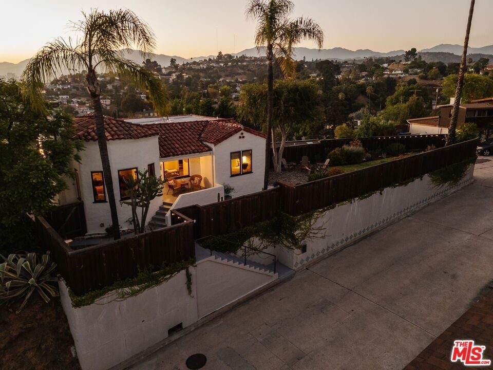 2709 Medlow Avenue Los Angeles CA 90065 35 2709 Medlow Avenue Los Angeles CA 90065
