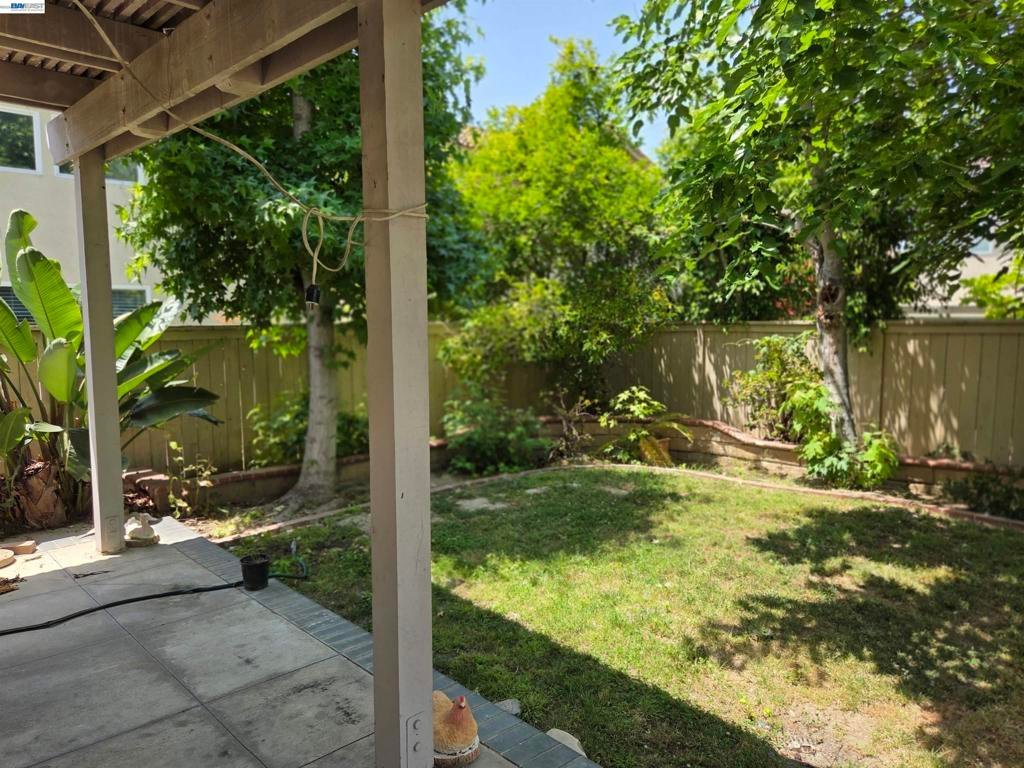 132 Citrine Ct Gardena CA 90248 22 132 Citrine Ct Gardena CA 90248
