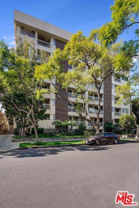 441 N Oakhurst Drive 203 Beverly Hills CA 90210 20 441 N Oakhurst Drive 203 Beverly Hills CA 90210