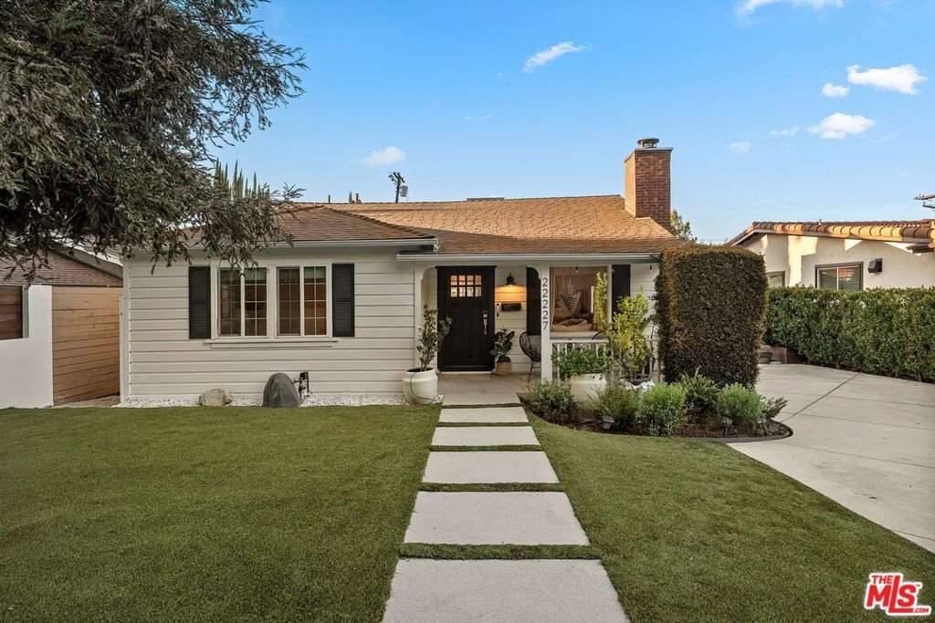 22227 Avenue San Luis Woodland Hills CA 91364 23 22227 Avenue San Luis Woodland Hills CA 91364