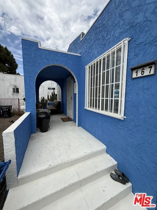 167 W 94th Street Los Angeles CA 90003 4 167 W 94th Street Los Angeles CA 90003