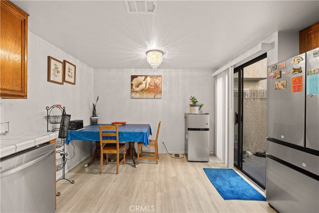 4021 182nd #H Torrance CA 90504 40 4021 182nd #H Torrance CA 90504