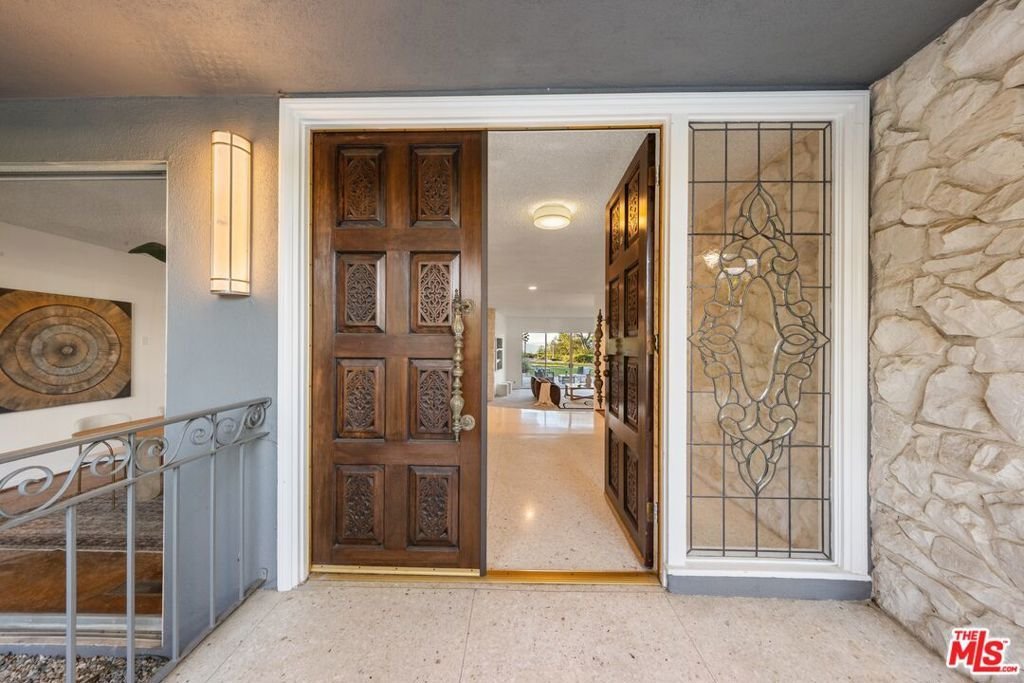 16375 Sloan Drive Los Angeles CA 90049 54 16375 Sloan Drive Los Angeles CA 90049
