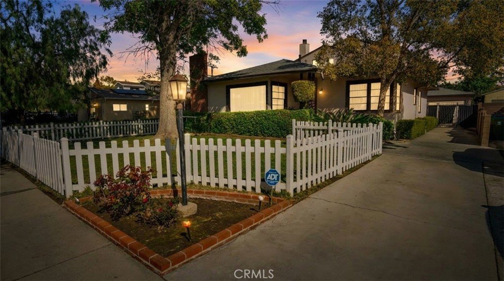 5734 Norwich Sherman Oaks CA 91411 54 5734 Norwich Sherman Oaks CA 91411