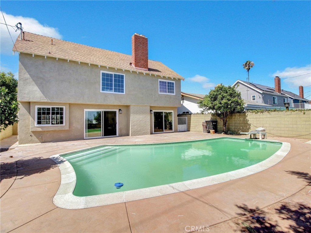 1832 E Turmont Carson CA 90746 20 1832 E Turmont Carson CA 90746