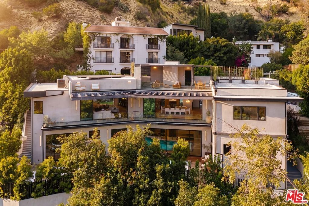 1751 Sunset Plaza Drive Los Angeles CA 90069 48 1751 Sunset Plaza Drive Los Angeles CA 90069