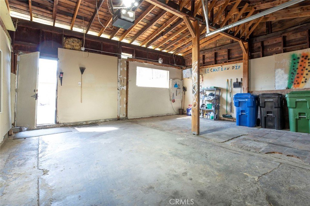13158 Carl Pacoima CA 91331 18 13158 Carl Pacoima CA 91331