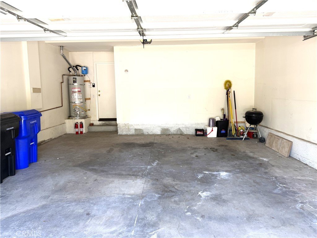 25407 Calcutta Pass Lane Saugus CA 91350 18 25407 Calcutta Pass Lane Saugus CA 91350