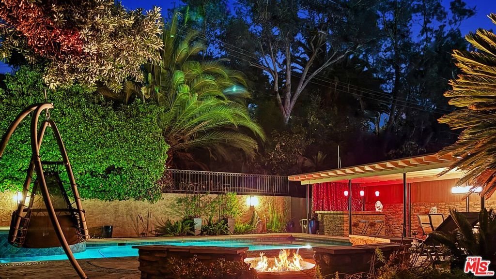 7724 Shady Cove Avenue Burbank CA 91504 39 7724 Shady Cove Avenue Burbank CA 91504