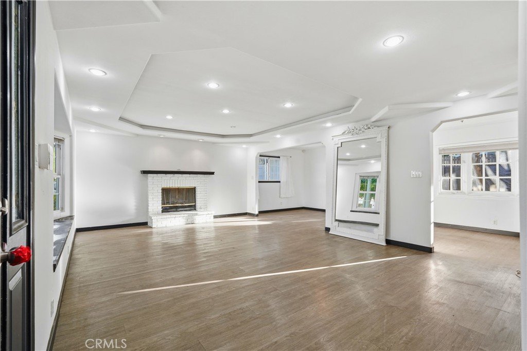 5345 Don Pio Drive Woodland Hills CA 91364 29 5345 Don Pio Drive Woodland Hills CA 91364