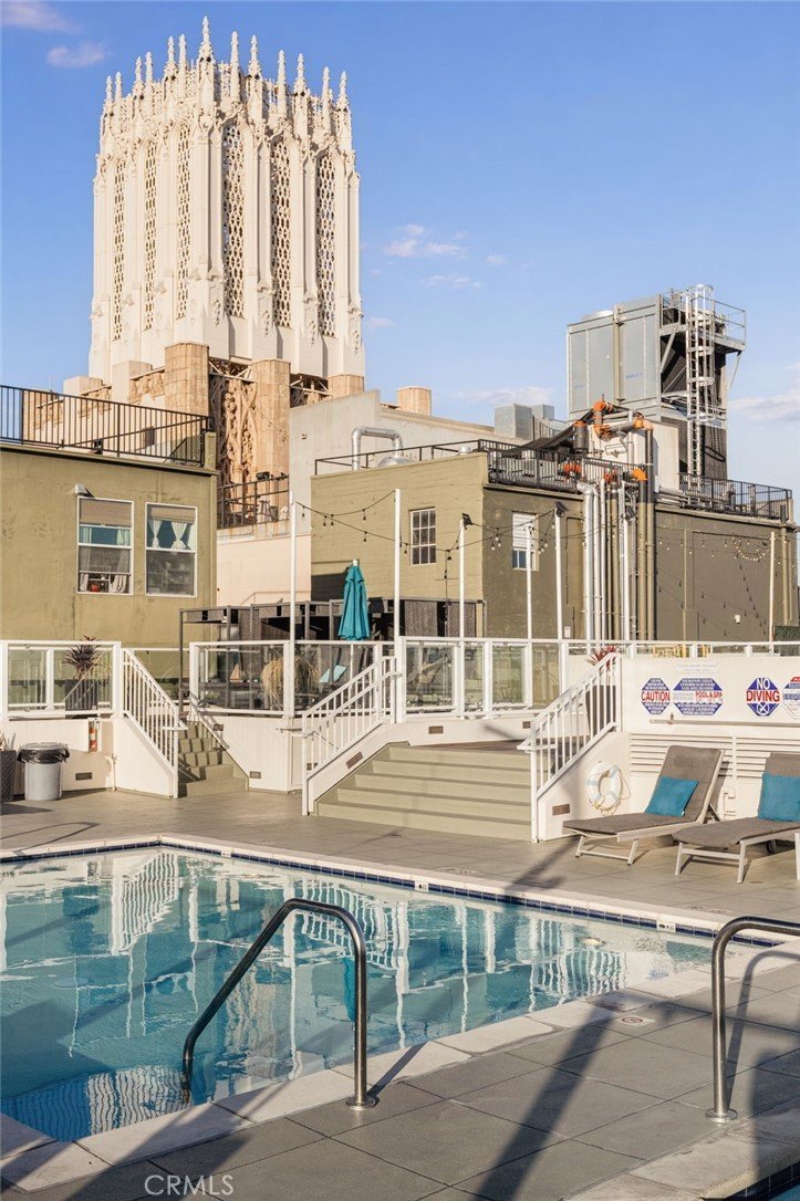 939 S Broadway #1001 Los Angeles CA 90015 25 939 S Broadway #1001 Los Angeles CA 90015