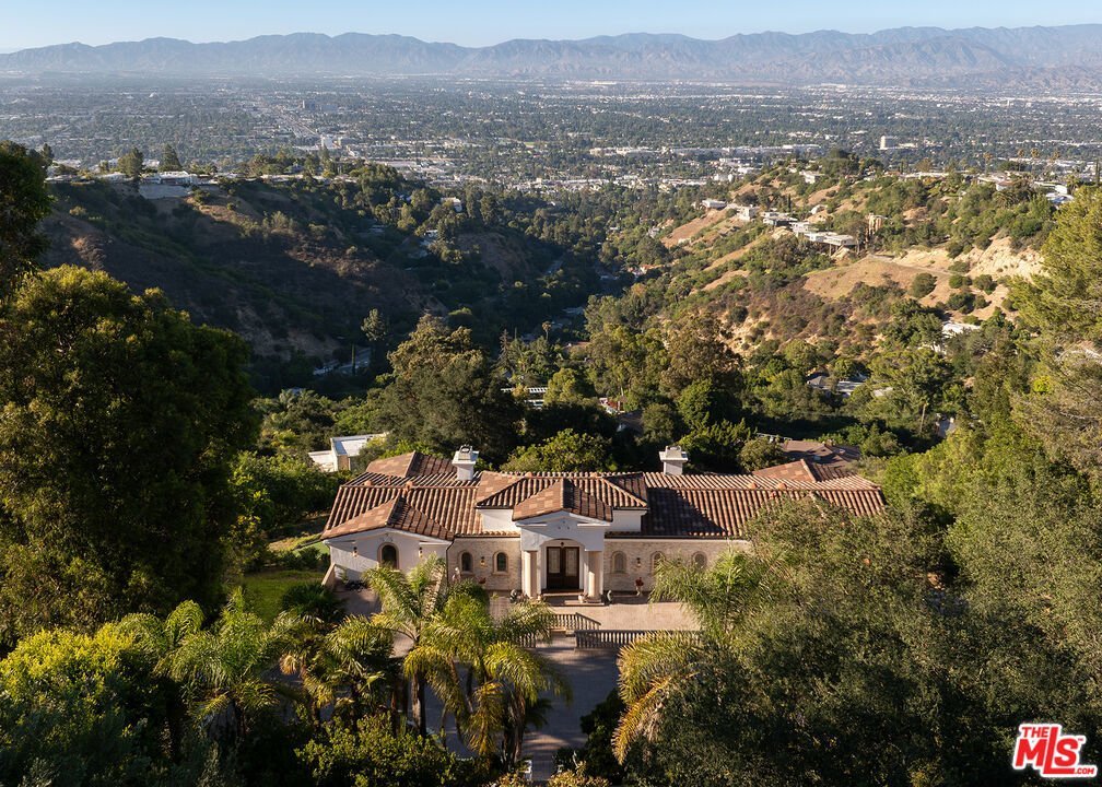14655 Mulholland Drive Los Angeles CA 90077 35 14655 Mulholland Drive Los Angeles CA 90077