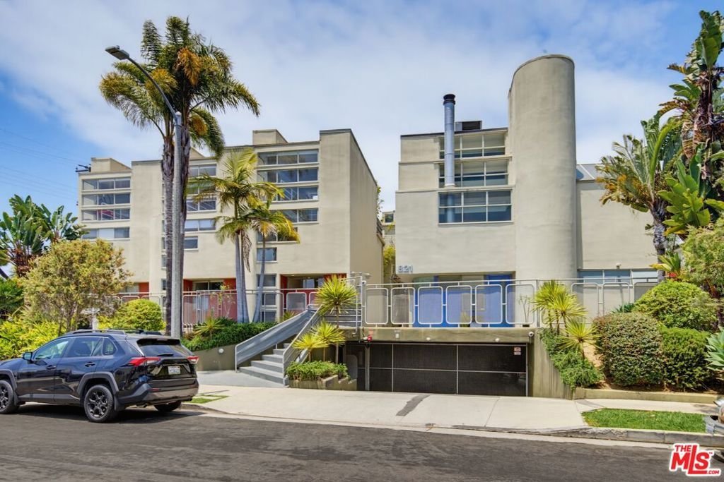 821 Bay Street C6 Santa Monica CA 90405 33 821 Bay Street C6 Santa Monica CA 90405