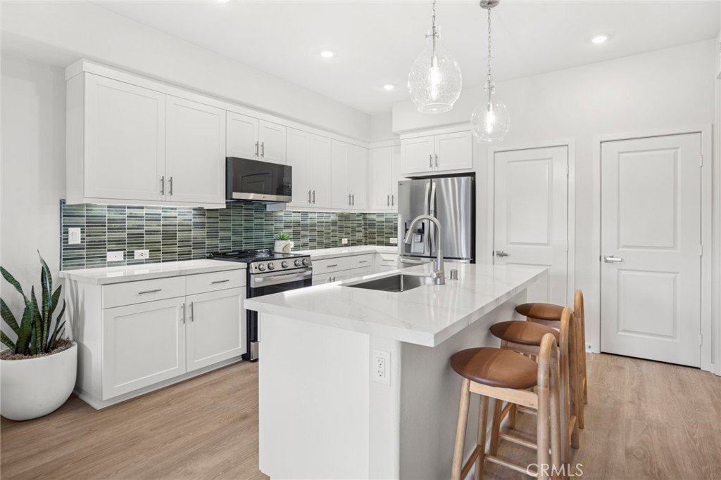 555 Gregory Way Glendora CA 91740 8 555 Gregory Way Glendora CA 91740