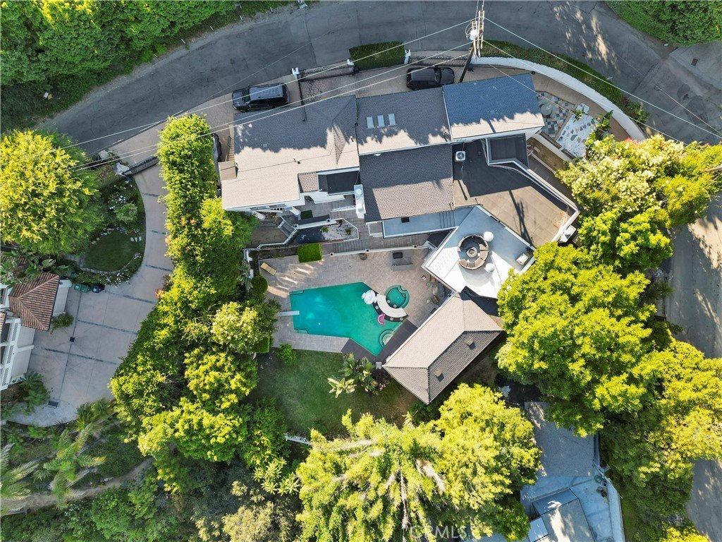 3511 Berry Drive Los Angeles CA 91604 51 3511 Berry Drive Los Angeles CA 91604