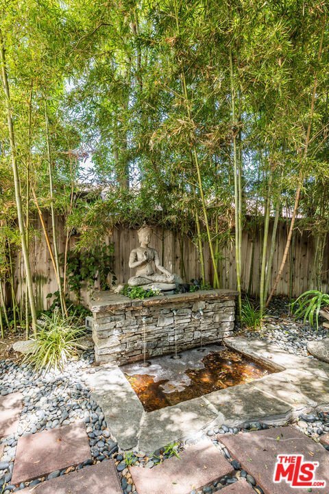 4504 Stern Avenue Los Angeles CA 91423 46 4504 Stern Avenue Los Angeles CA 91423