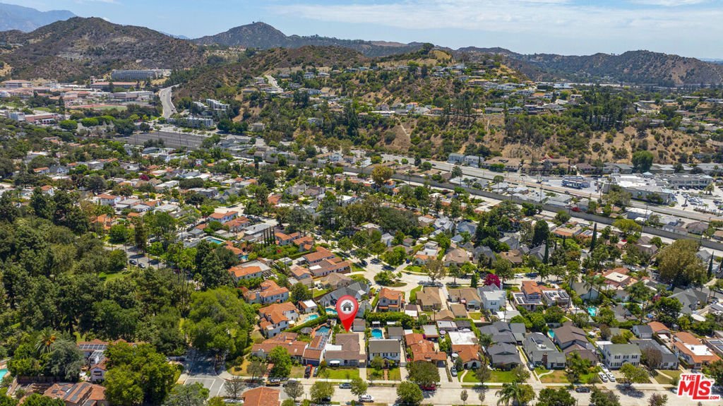1224 Viscano Drive Glendale CA 91207 55 1224 Viscano Drive Glendale CA 91207