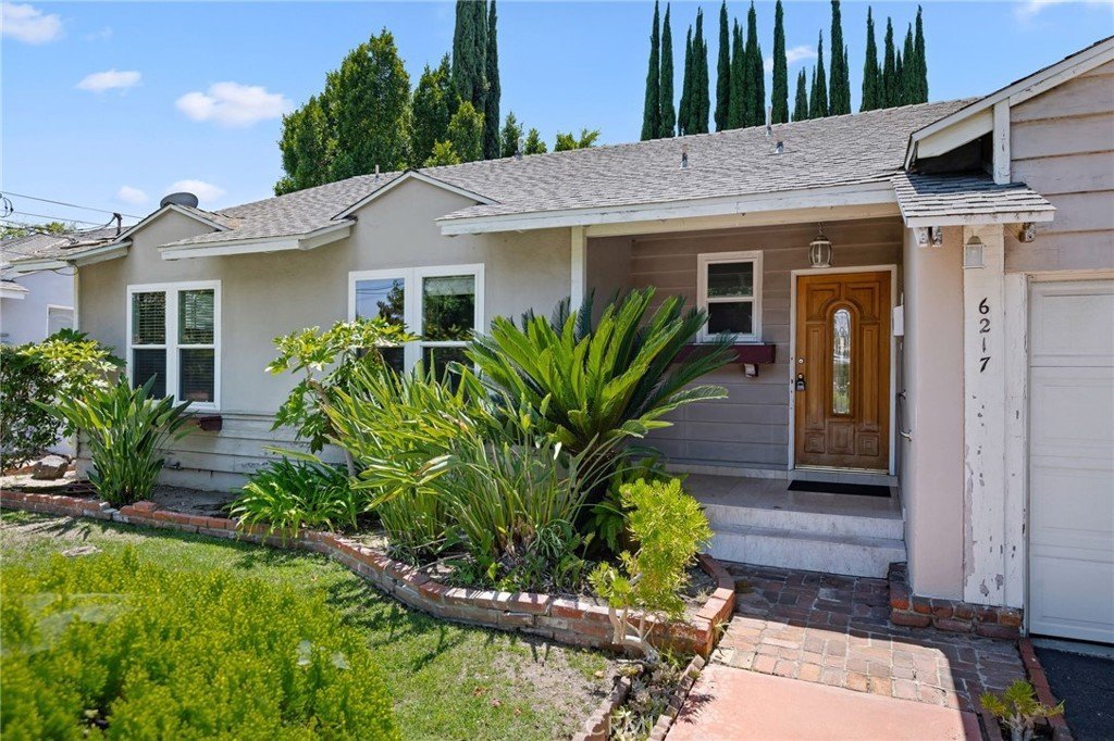 6217 Van Noord Avenue Valley Glen CA 91401 29 6217 Van Noord Avenue Valley Glen CA 91401