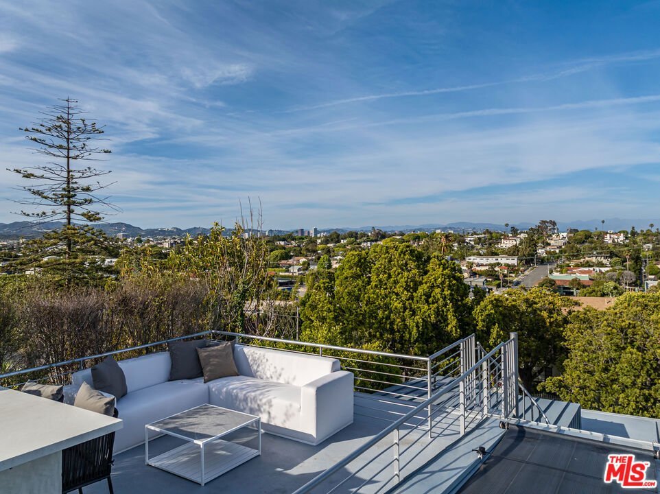 2502 7th Street Santa Monica CA 90405 26 2502 7th Street Santa Monica CA 90405