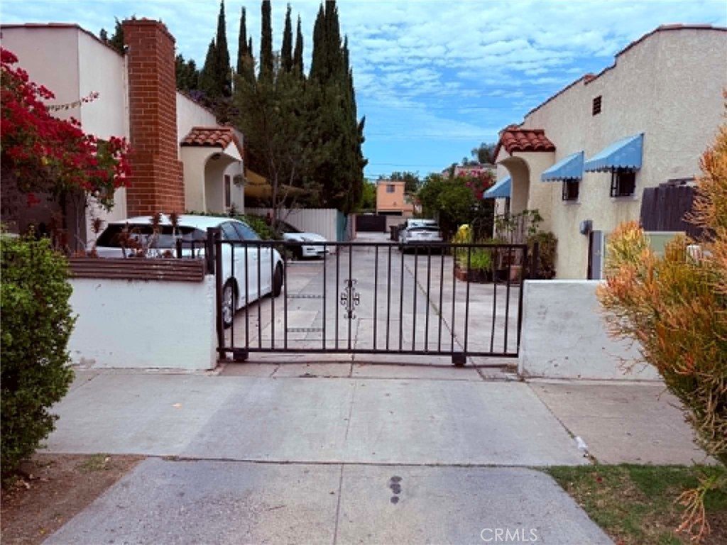 1911 Locust Long Beach CA 90806 10 1911 Locust Long Beach CA 90806