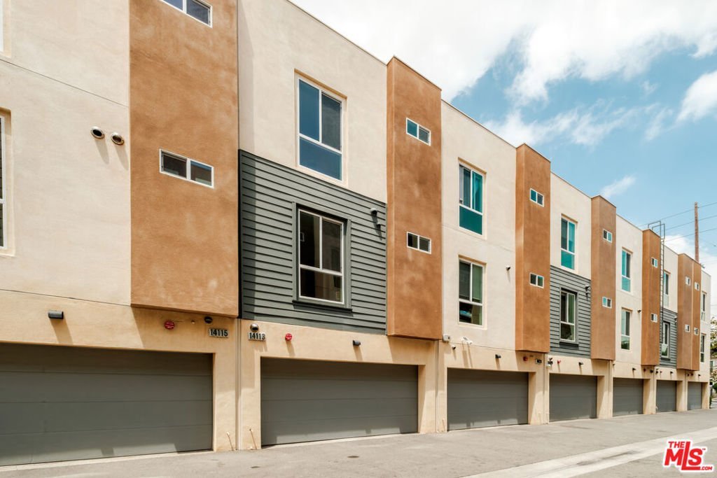 14113 W Monroe Place Van Nuys CA 91405 53 14113 W Monroe Place Van Nuys CA 91405