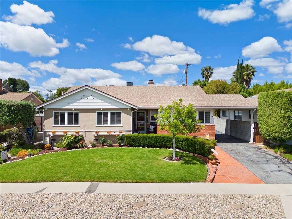 6347 Bovey Avenue Tarzana CA 91335 38 6347 Bovey Avenue Tarzana CA 91335