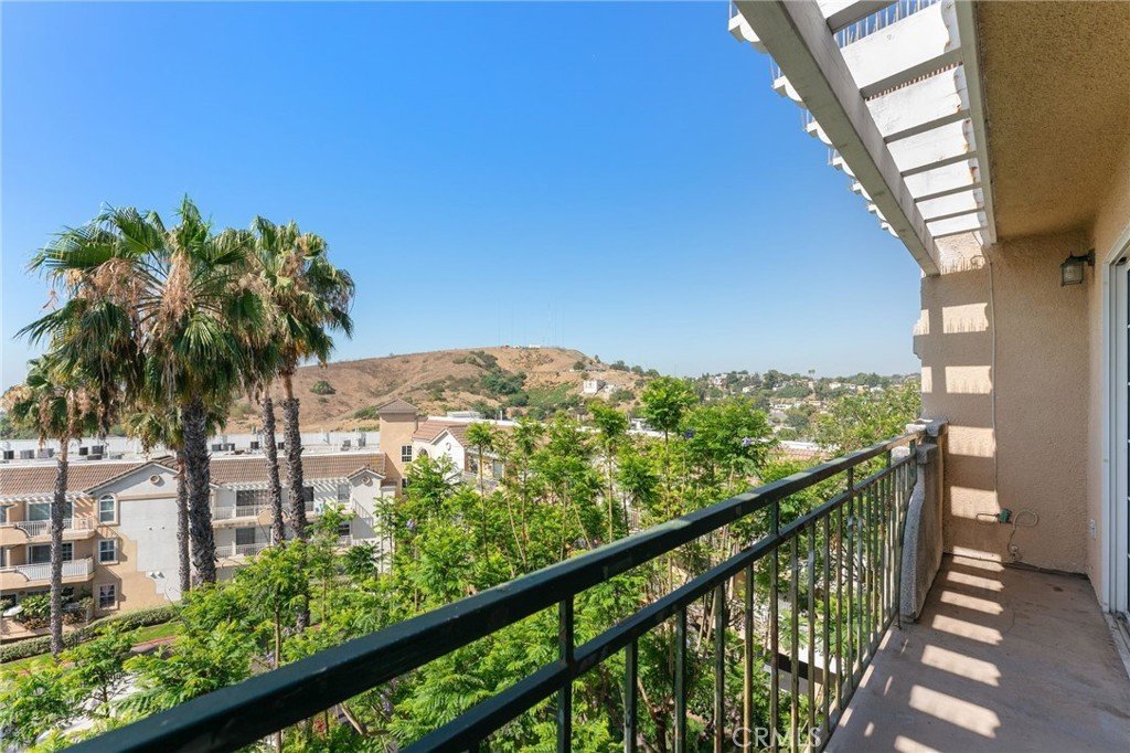 4760 Templeton Street 3306 Los Angeles CA 90032 25 4760 Templeton Street 3306 Los Angeles CA 90032