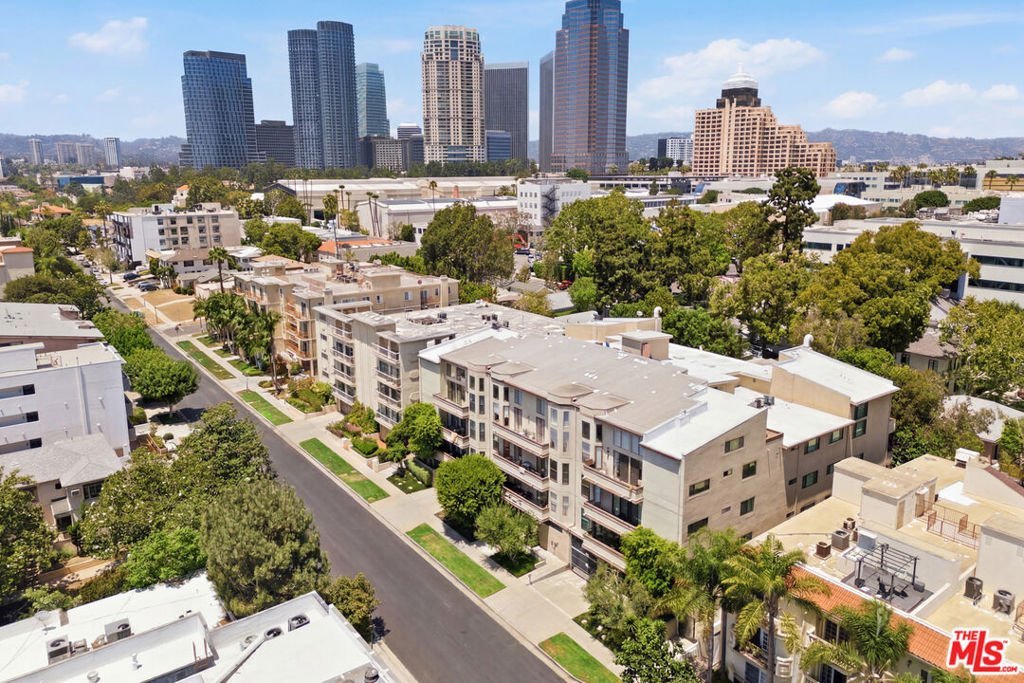 2332 Fox Hills Drive 103 Los Angeles CA 90064 25 2332 Fox Hills Drive 103 Los Angeles CA 90064