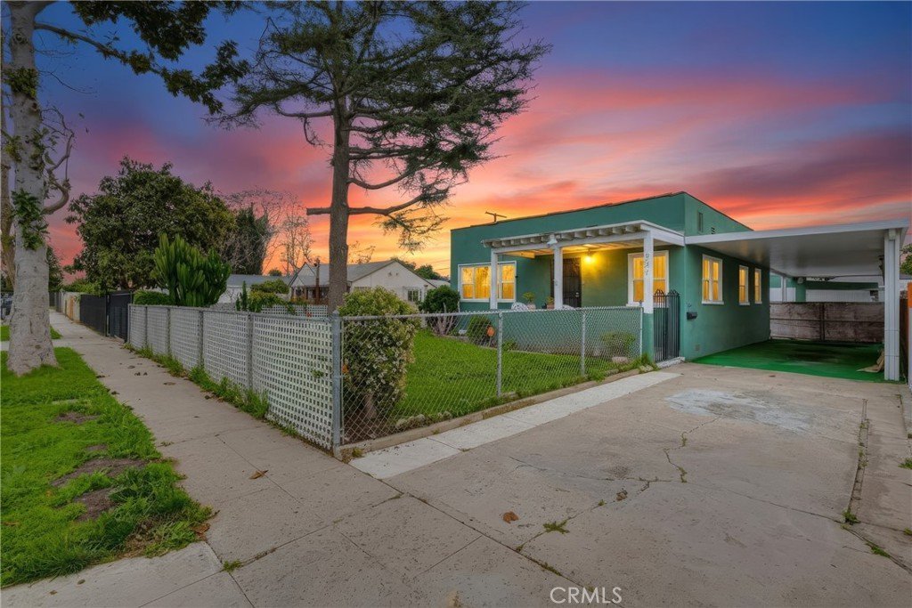924 W 134th Place Compton CA 90222 1 924 W 134th Place Compton CA 90222