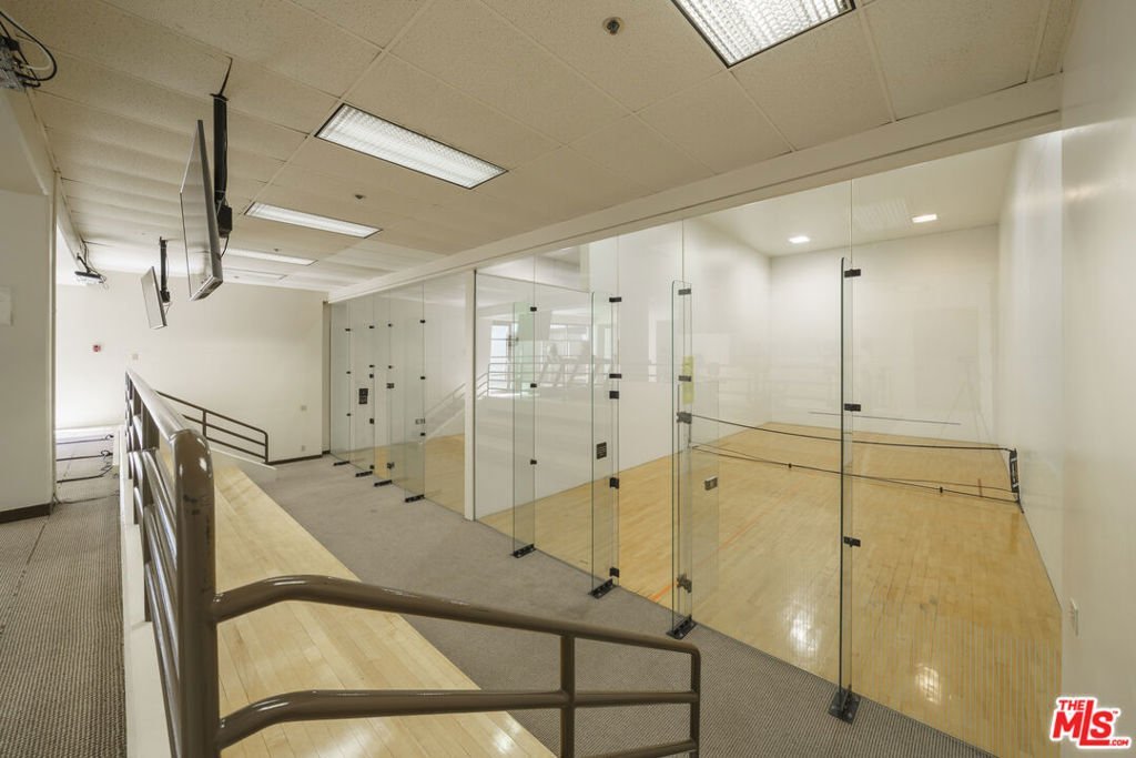 600 W 9th Street 1214 Los Angeles CA 90015 24 600 W 9th Street 1214 Los Angeles CA 90015