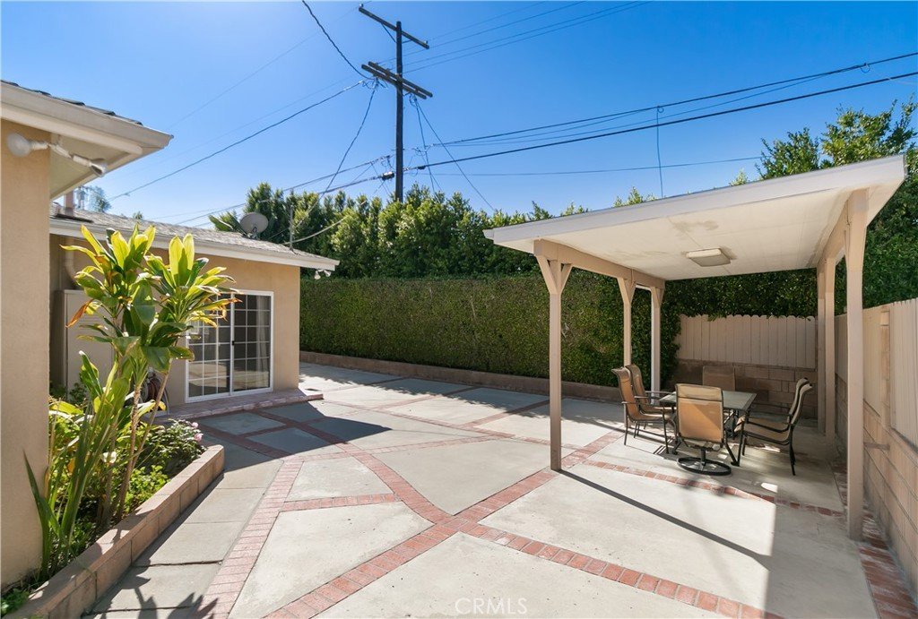 6313 Bluebell Avenue North Hollywood CA 91606 21 6313 Bluebell Avenue North Hollywood CA 91606