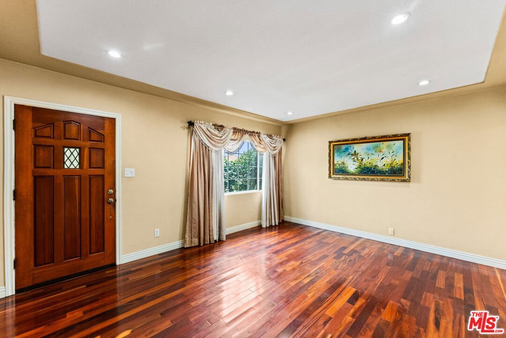 3542 W 117th Street Inglewood CA 90303 32 3542 W 117th Street Inglewood CA 90303