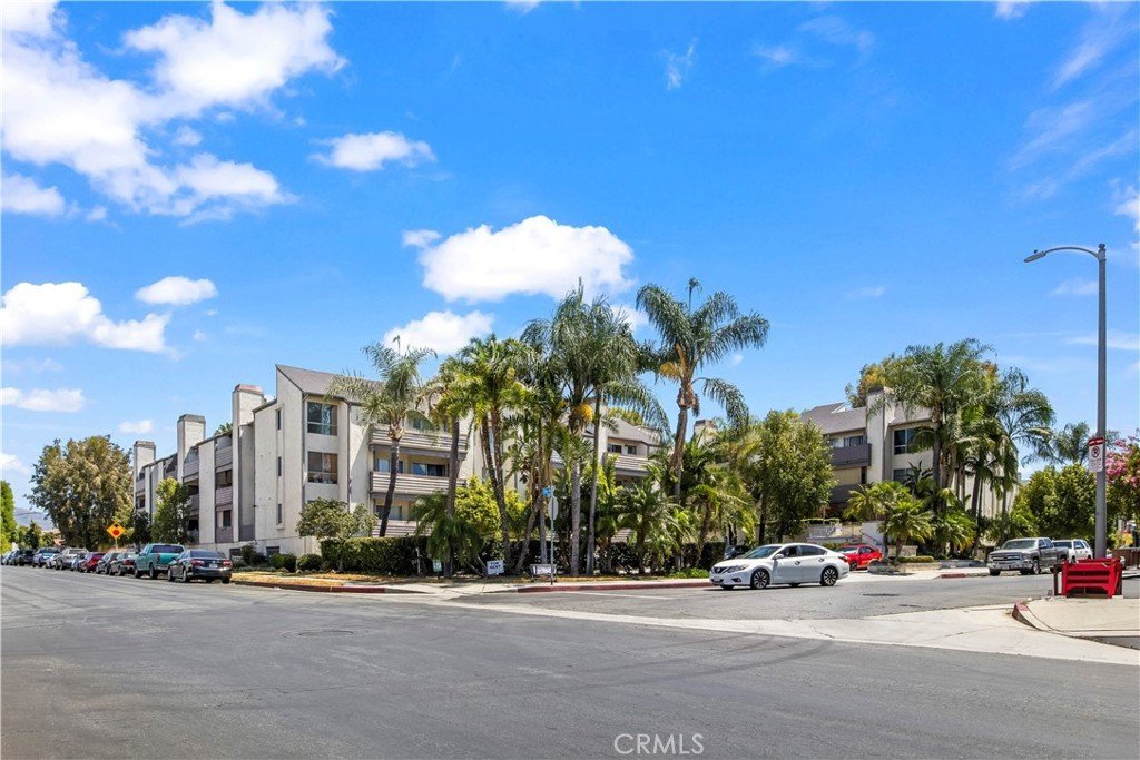 20253 Keswick Street 323 Winnetka CA 91306 30 20253 Keswick Street 323 Winnetka CA 91306
