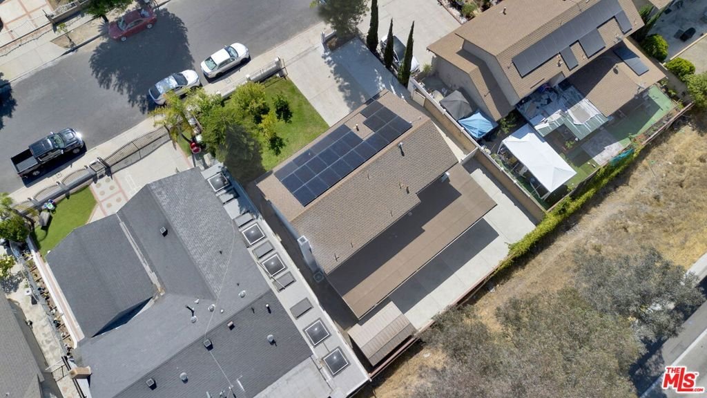 7901 Babcock Avenue North Hollywood CA 91605 32 7901 Babcock Avenue North Hollywood CA 91605