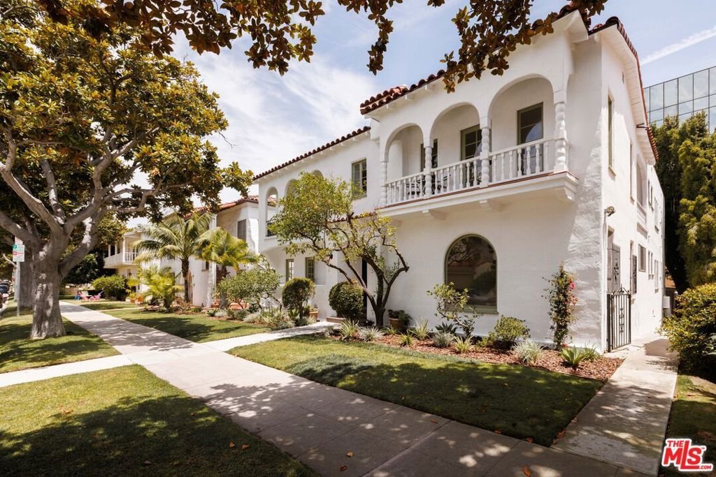 1226 Smithwood Drive 4 Los Angeles CA 90035 42 1226 Smithwood Drive 4 Los Angeles CA 90035