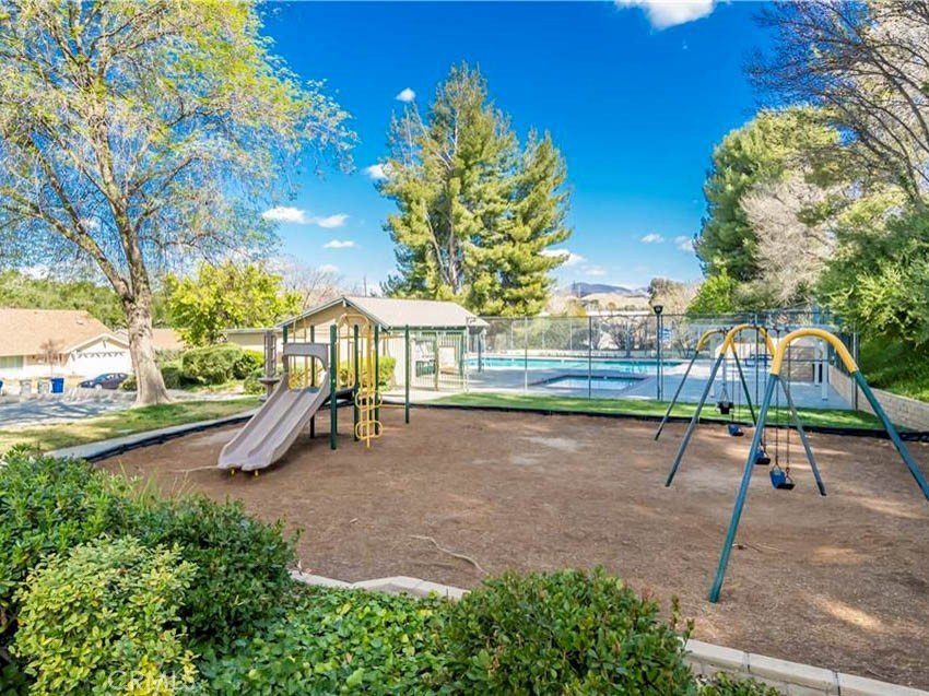 21452 Carol Sue Saugus CA 91350 21 21452 Carol Sue Saugus CA 91350