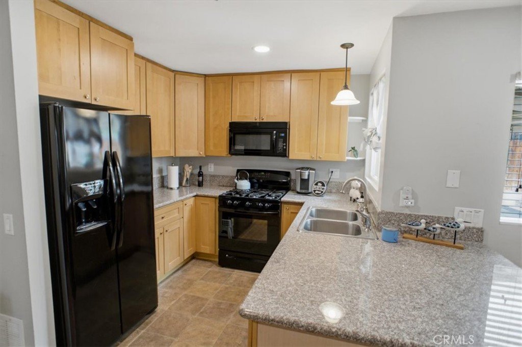 25097 Green Mill Avenue Newhall CA 91321 25 25097 Green Mill Avenue Newhall CA 91321