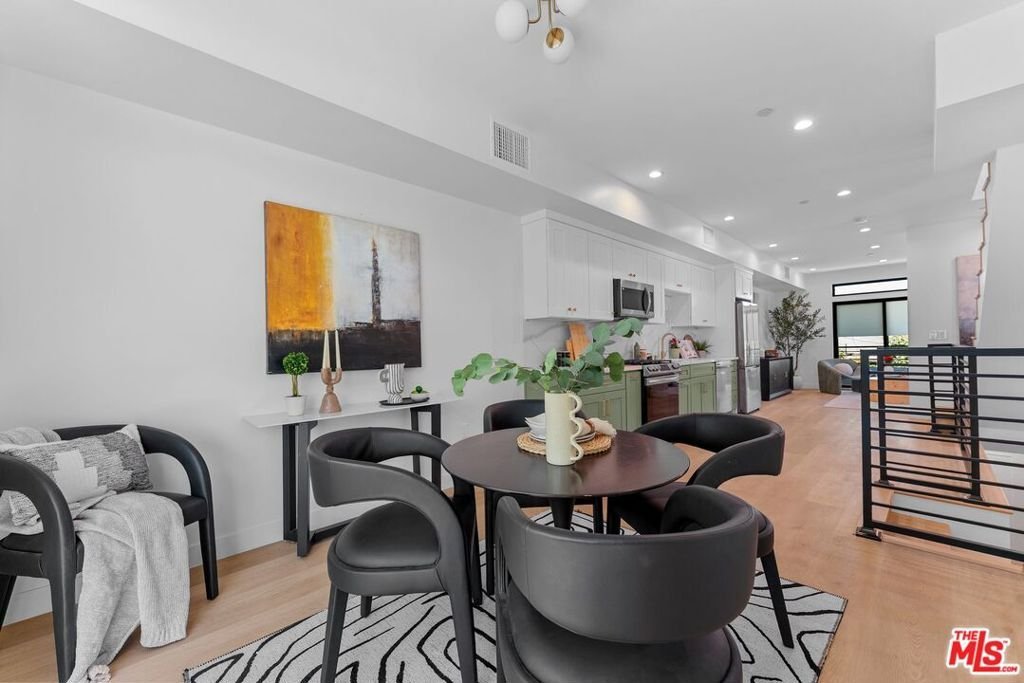 5443 Blackwelder Street Los Angeles CA 90016 21 5443 Blackwelder Street Los Angeles CA 90016