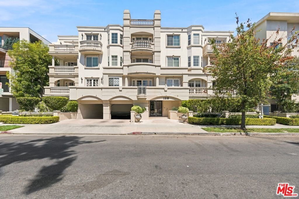 128 N Swall Drive 304 Los Angeles CA 90048 19 128 N Swall Drive 304 Los Angeles CA 90048