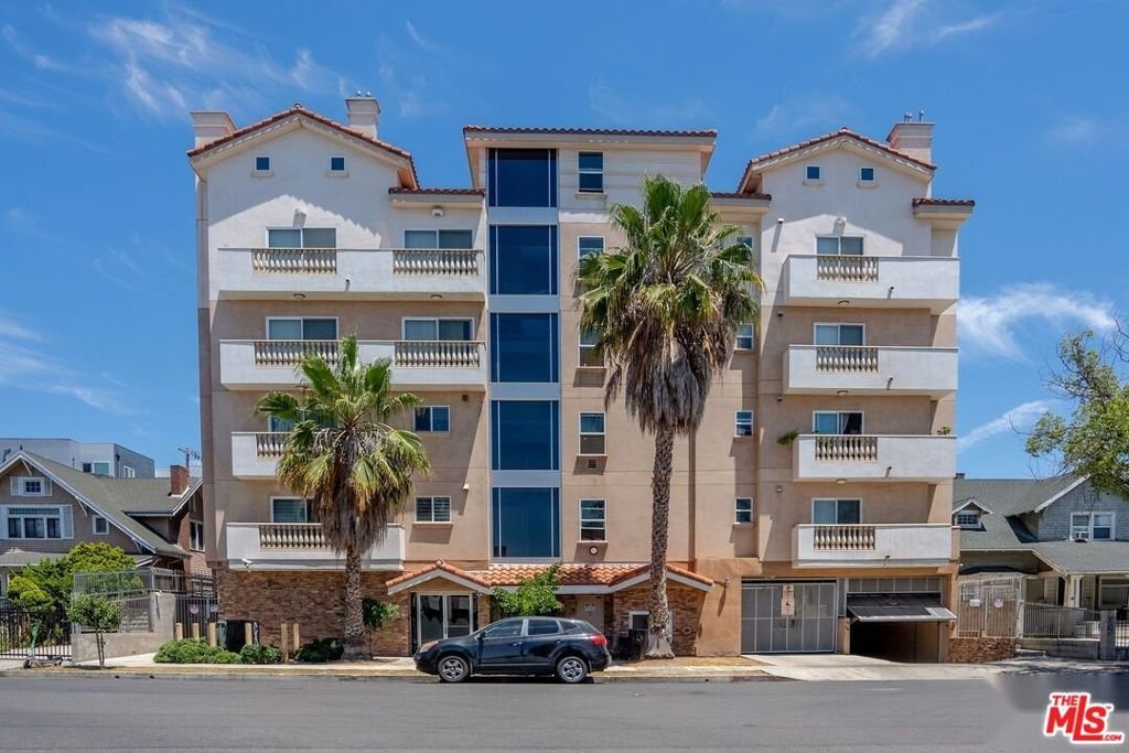 1026 S Oxford Avenue 204 Los Angeles CA 90006 1 1026 S Oxford Avenue 204 Los Angeles CA 90006