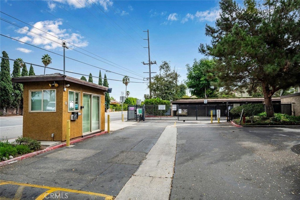 7890 E. Spring St. 15D Long Beach CA 90815 40 7890 E. Spring St. 15D Long Beach CA 90815