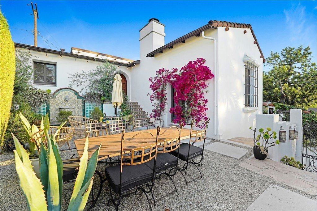 3332 Blair Los Angeles CA 90068 46 3332 Blair Los Angeles CA 90068