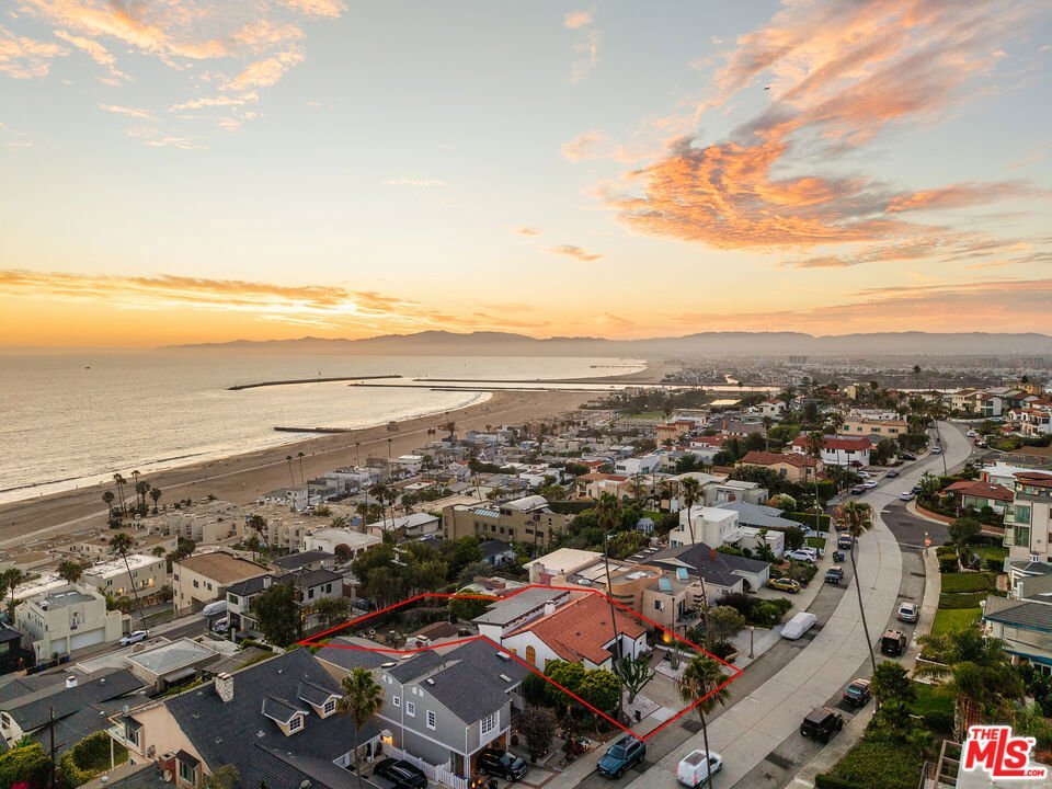 7325 Rindge Avenue Playa Del Rey CA 90293 22 7325 Rindge Avenue Playa Del Rey CA 90293