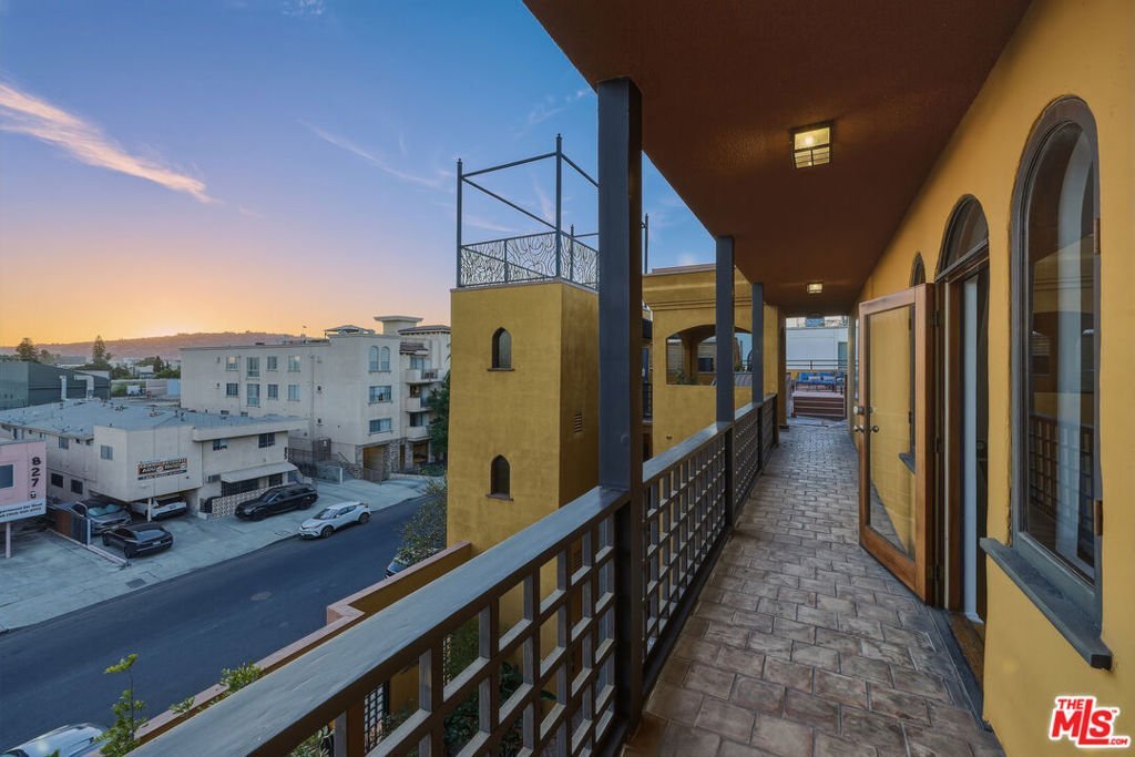 828 N Hudson Avenue 214 Los Angeles CA 90038 26 828 N Hudson Avenue 214 Los Angeles CA 90038