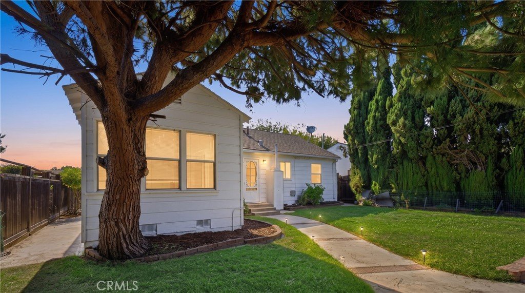 2860 Daisy Long Beach CA 90806 40 2860 Daisy Long Beach CA 90806