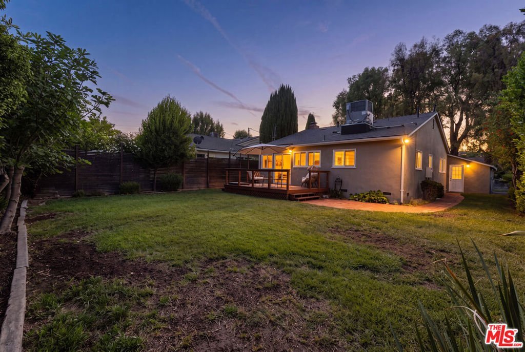 22041 Providencia Street Woodland Hills CA 91364 33 22041 Providencia Street Woodland Hills CA 91364