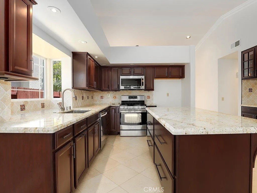 37721 Harvey Street Palmdale CA 93550 29 37721 Harvey Street Palmdale CA 93550